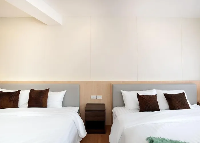 Modern Organic 3br Near Ekkamai With Jacuzzi Cityview 別荘 *