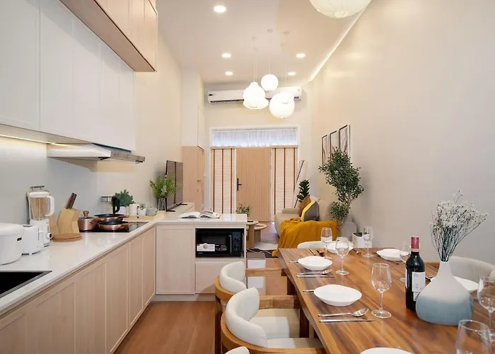 Modern Organic 3br Near Ekkamai With Jacuzzi Cityview * バンコク都