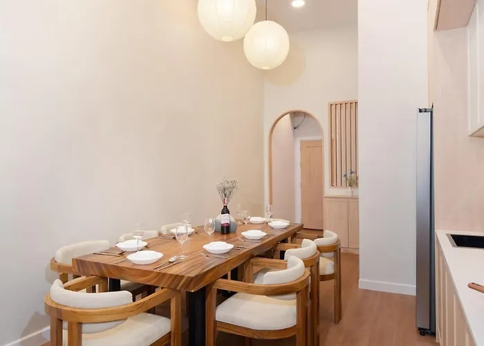 Modern Organic 3br Near Ekkamai With Jacuzzi Cityview * バンコク都