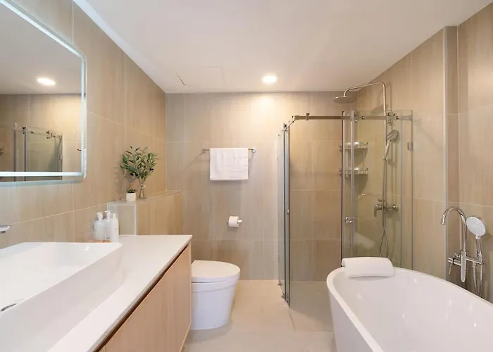 Modern Organic 3br Near Ekkamai With Jacuzzi Cityview * バンコク都