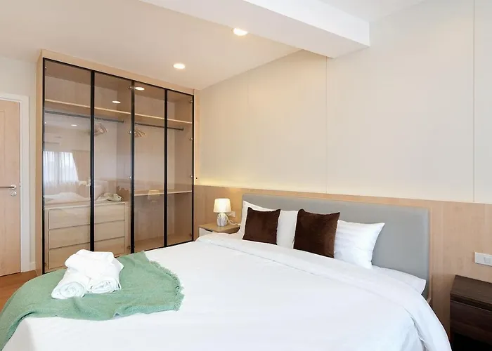 Modern Organic 3br Near Ekkamai With Jacuzzi Cityview * バンコク都