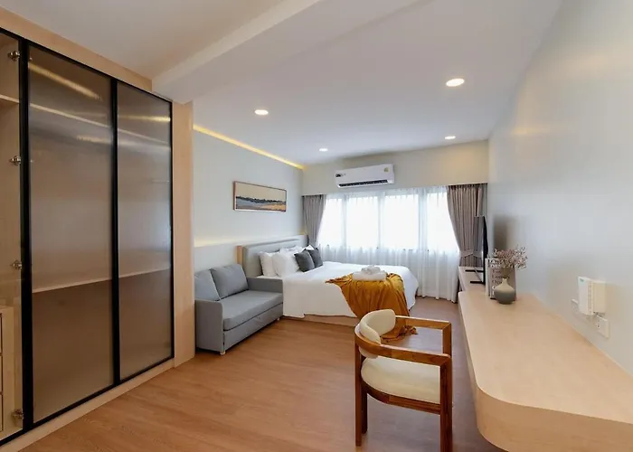 別荘 Modern Organic 3br Near Ekkamai With Jacuzzi Cityview *