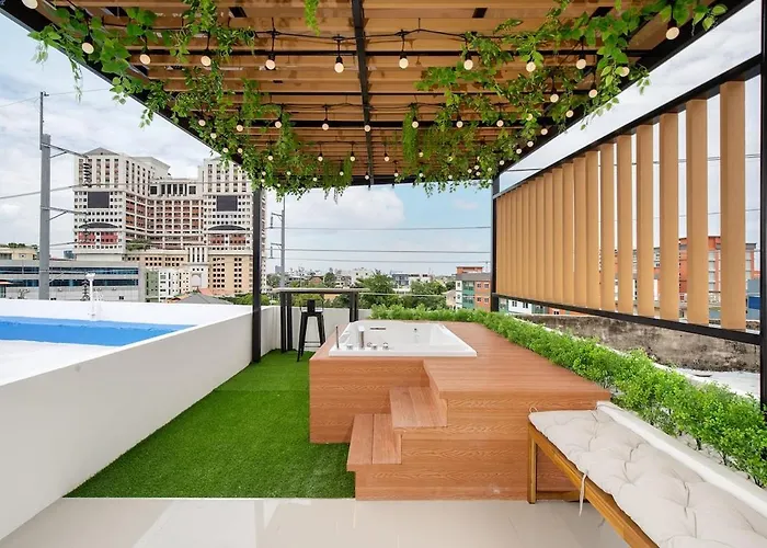 Modern Organic 3br Near Ekkamai With Jacuzzi Cityview * バンコク都