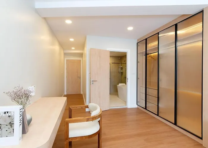 Modern Organic 3br Near Ekkamai With Jacuzzi Cityview 別荘 バンコク都